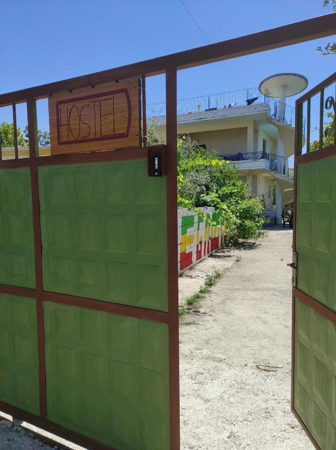 Pinegroove Hostel Vlora Eksteriør bilde